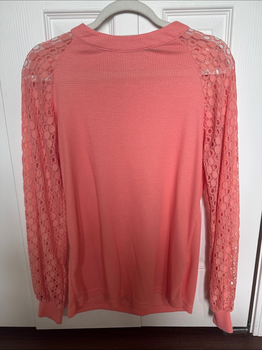 Women's Coral Lace-Sleeve Pullover Long Sleeve Shirt